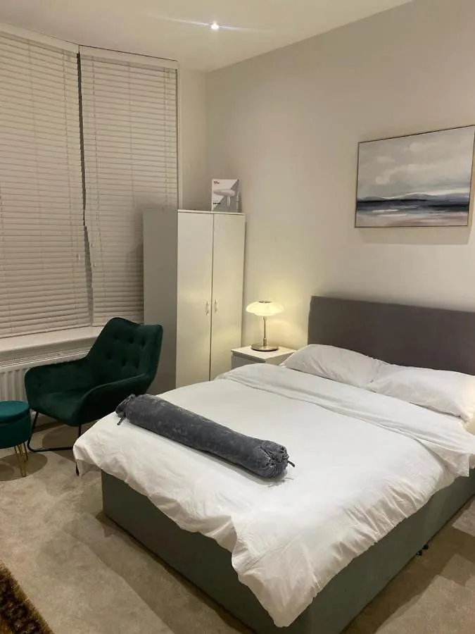 Stunning 1-Bed Apartment -Sleeps 2 & Central Links London