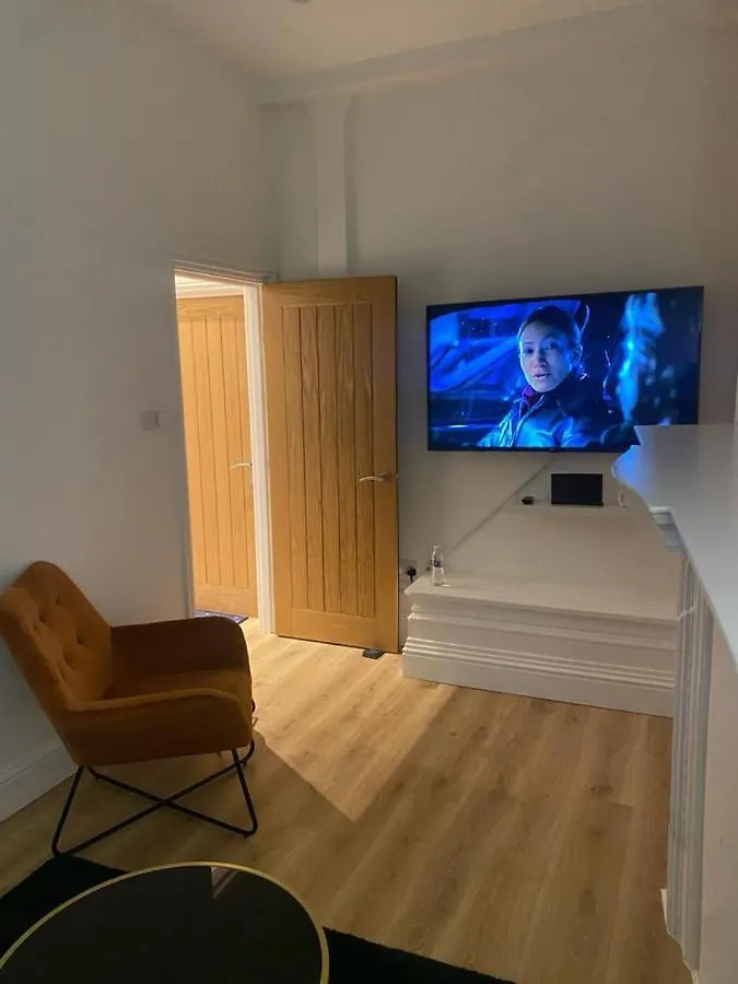 Stunning 1-Bed Apartment -Sleeps 2 & Central Links London United Kingdom